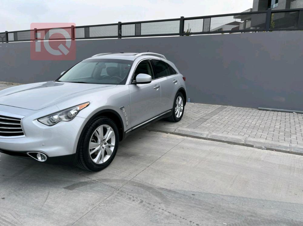 ئينفنتي QX70